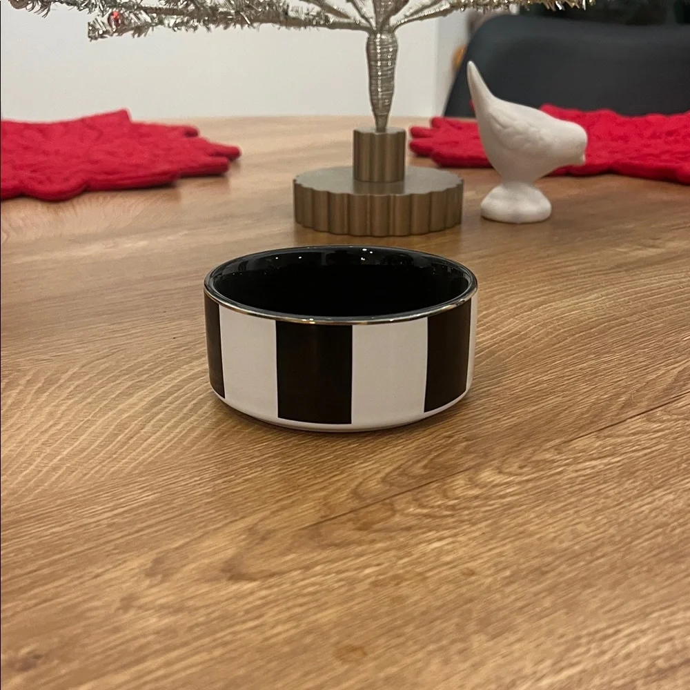Rosanna Black and Gold Cat Bowl